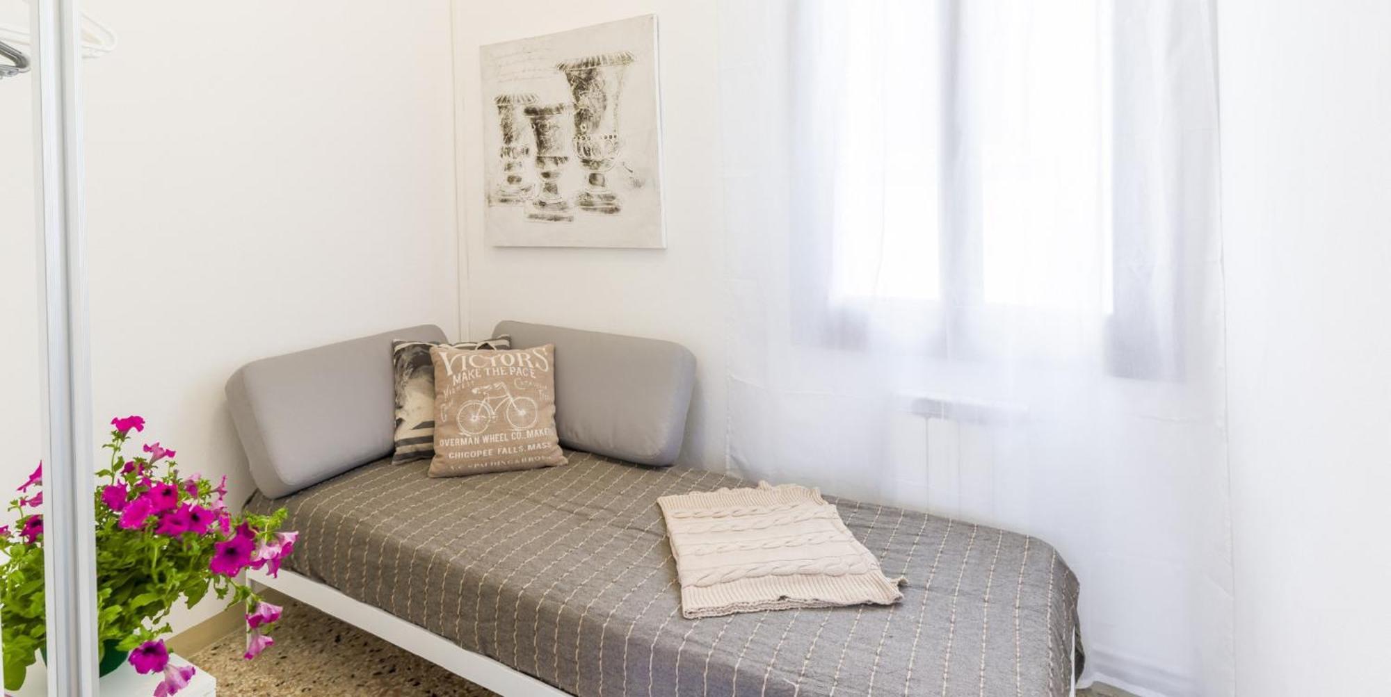 Accademia Charm Apartments By Wonderful Italy Венеція Екстер'єр фото